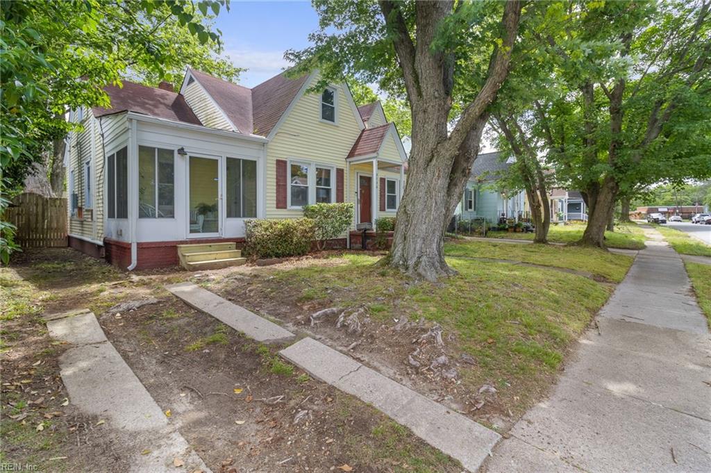 3730 Lenoir CIR