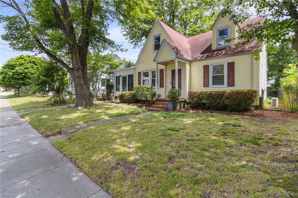 3730 Lenoir CIR