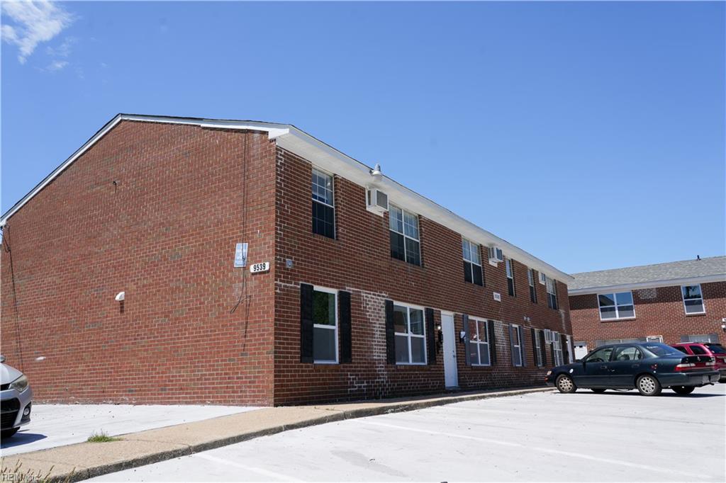 9539 21st Bay 101