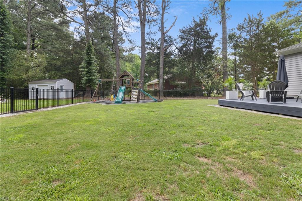 3716 West Neck RD