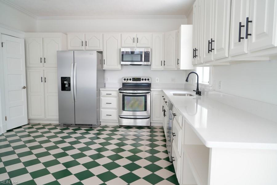 423 Warren CRES