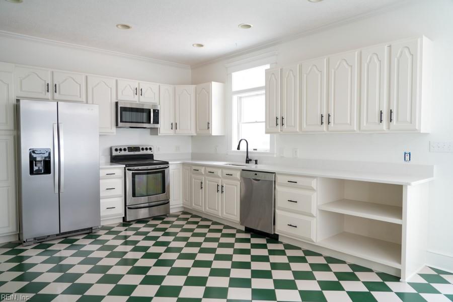 423 Warren CRES