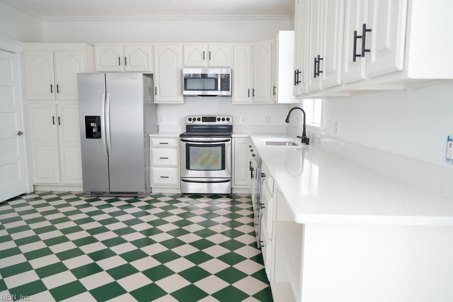 423 Warren CRES