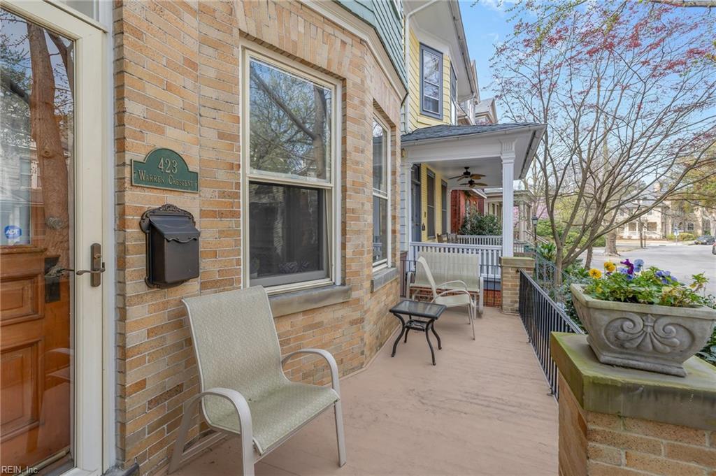423 Warren CRES