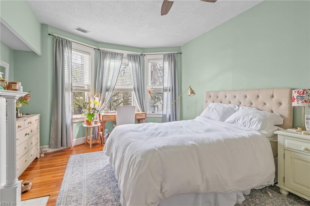 423 Warren CRES
