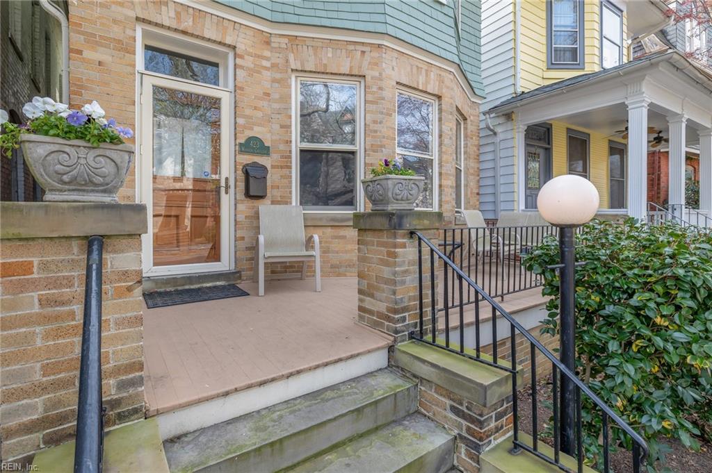 423 Warren CRES