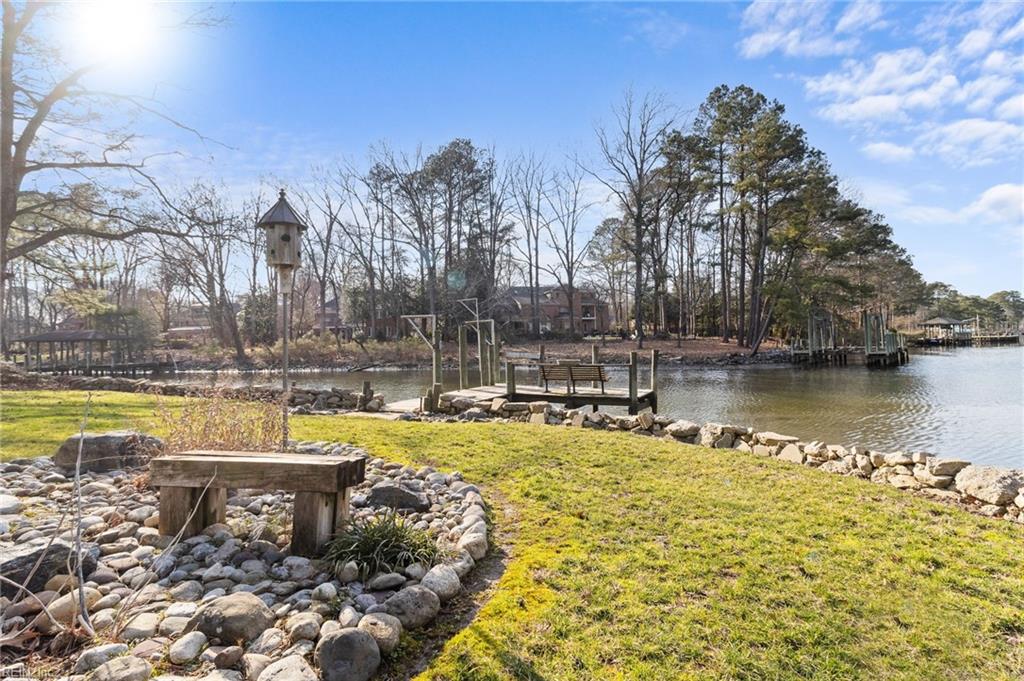 49 Carriage Hill DR