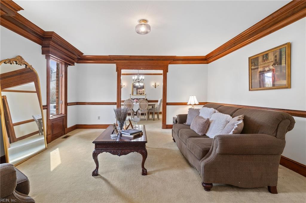 49 Carriage Hill DR