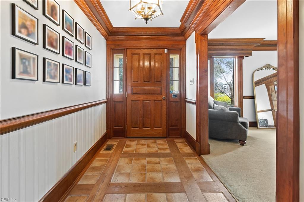 49 Carriage Hill DR