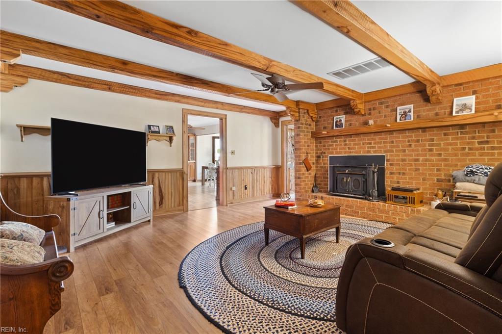 49 Carriage Hill DR