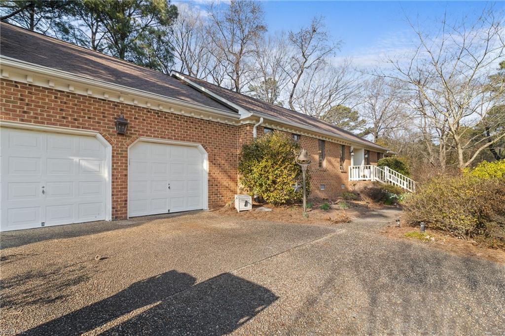 49 Carriage Hill DR