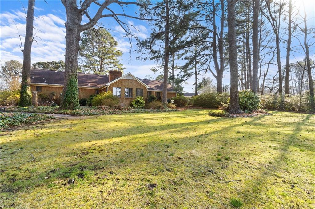 49 Carriage Hill DR