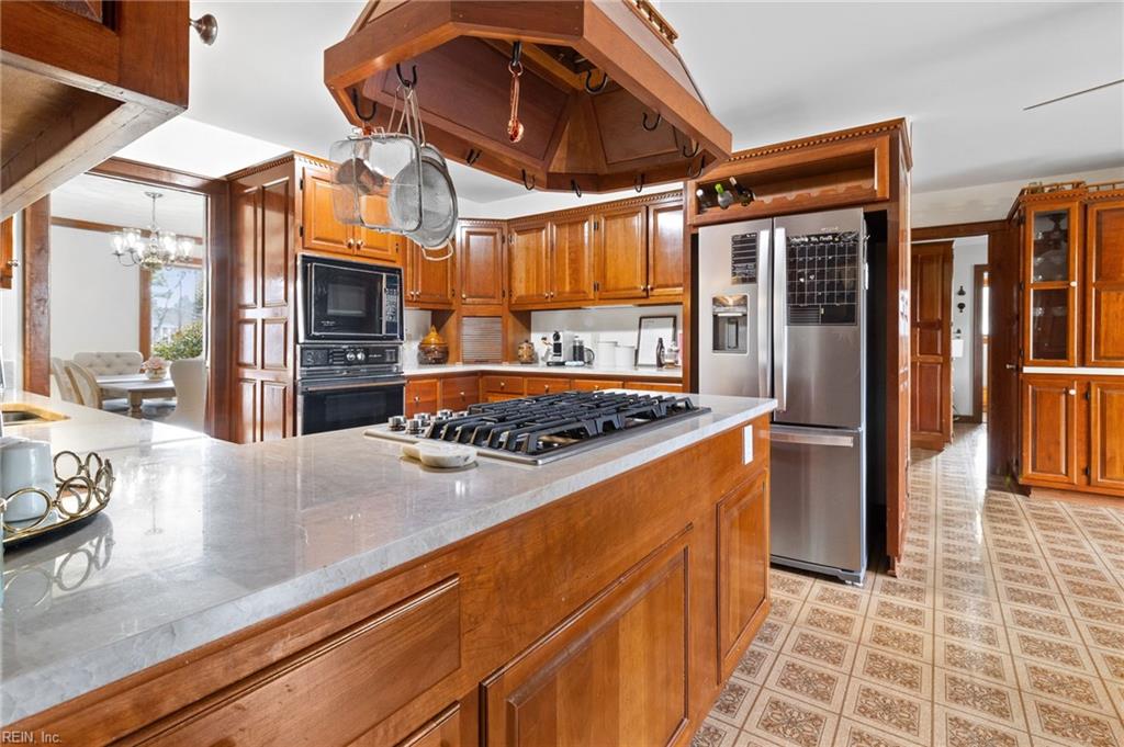 49 Carriage Hill DR