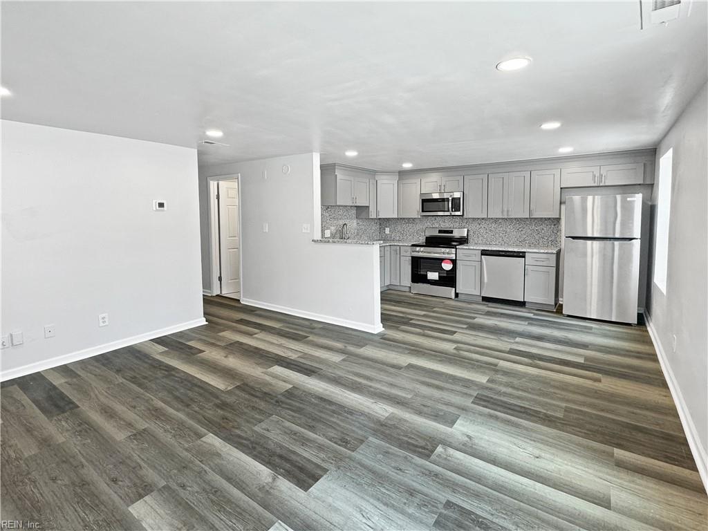 9539 21st Bay ST 103