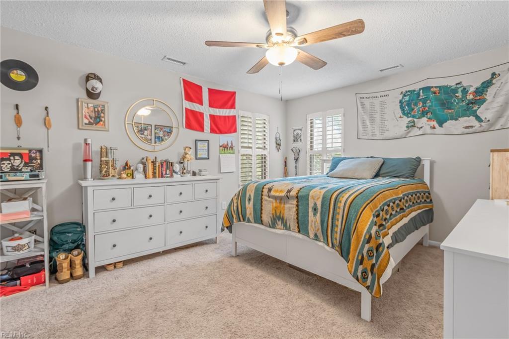 2221 Sunvista DR