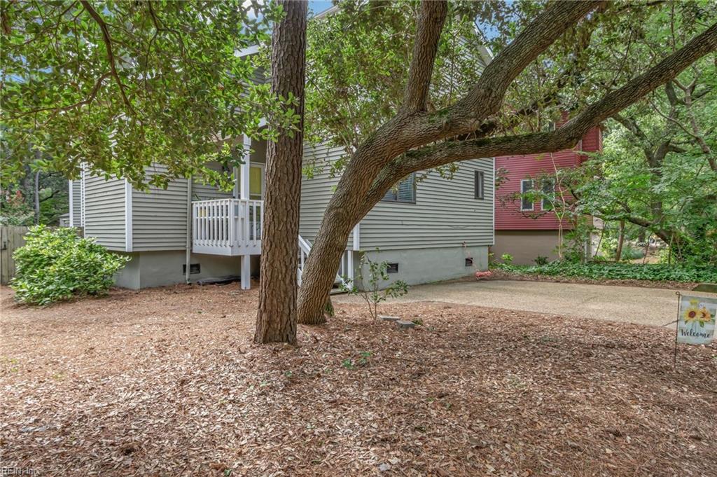2221 Sunvista DR