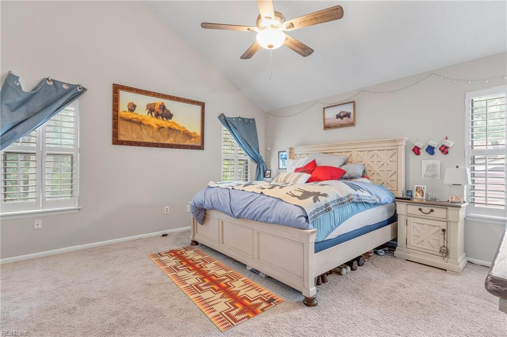 2221 Sunvista DR