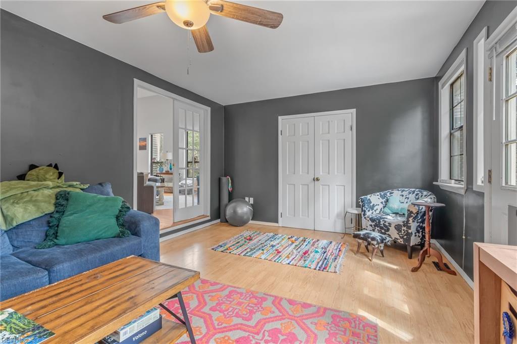 2221 Sunvista DR