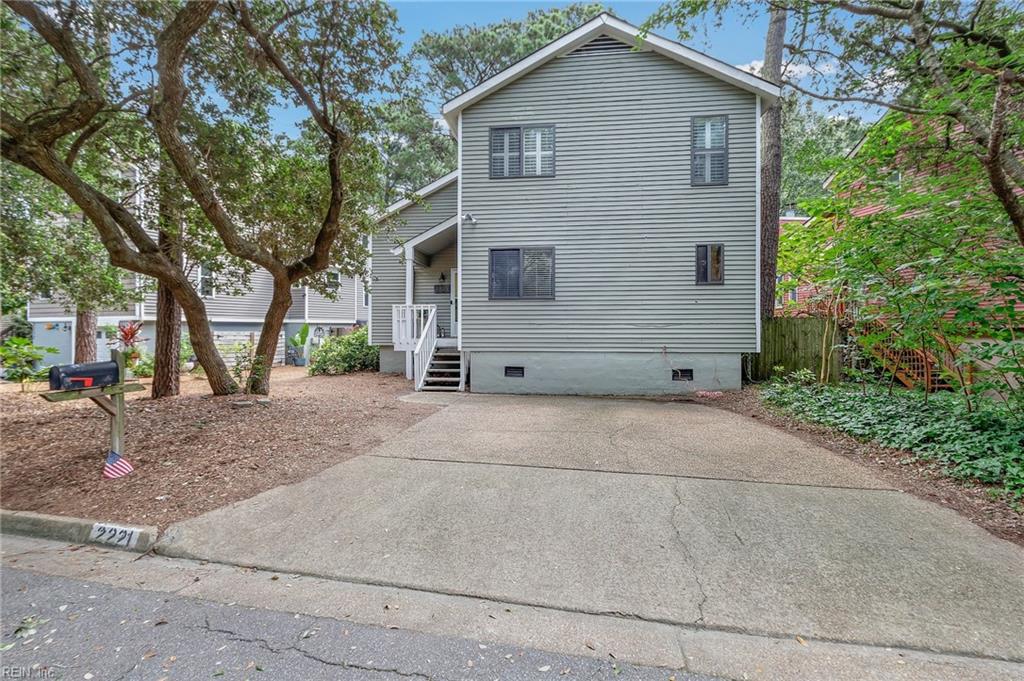 2221 Sunvista DR