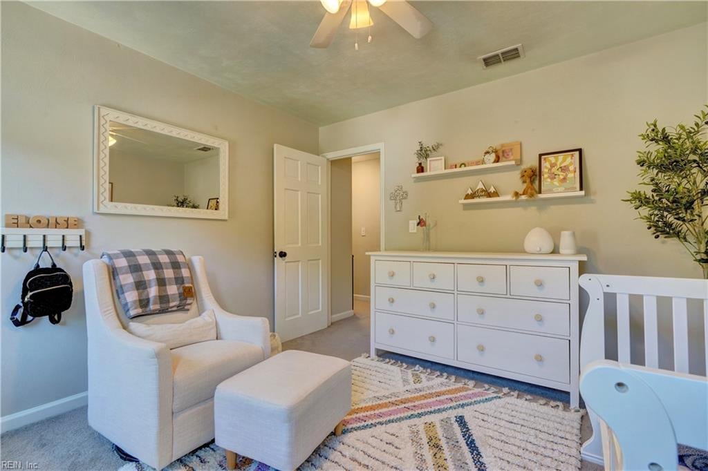 1215 Fairway DR