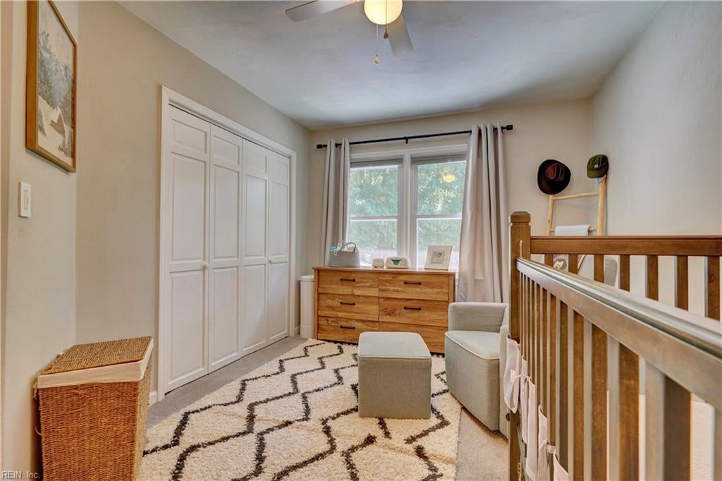 1215 Fairway DR