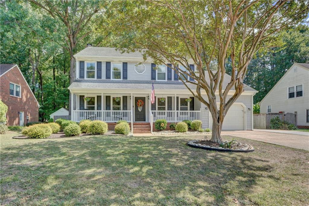 1215 Fairway DR