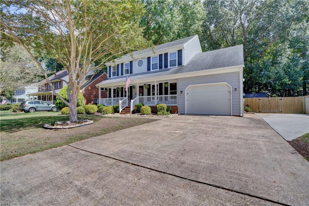 1215 Fairway DR