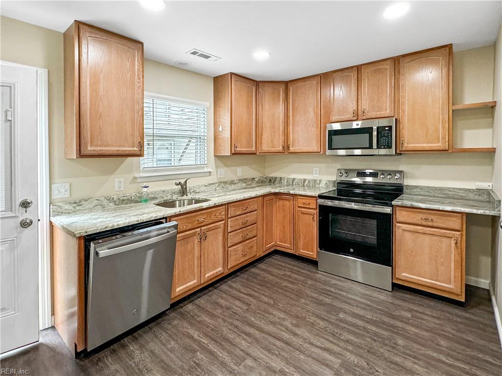 2261 Powhatan AVE