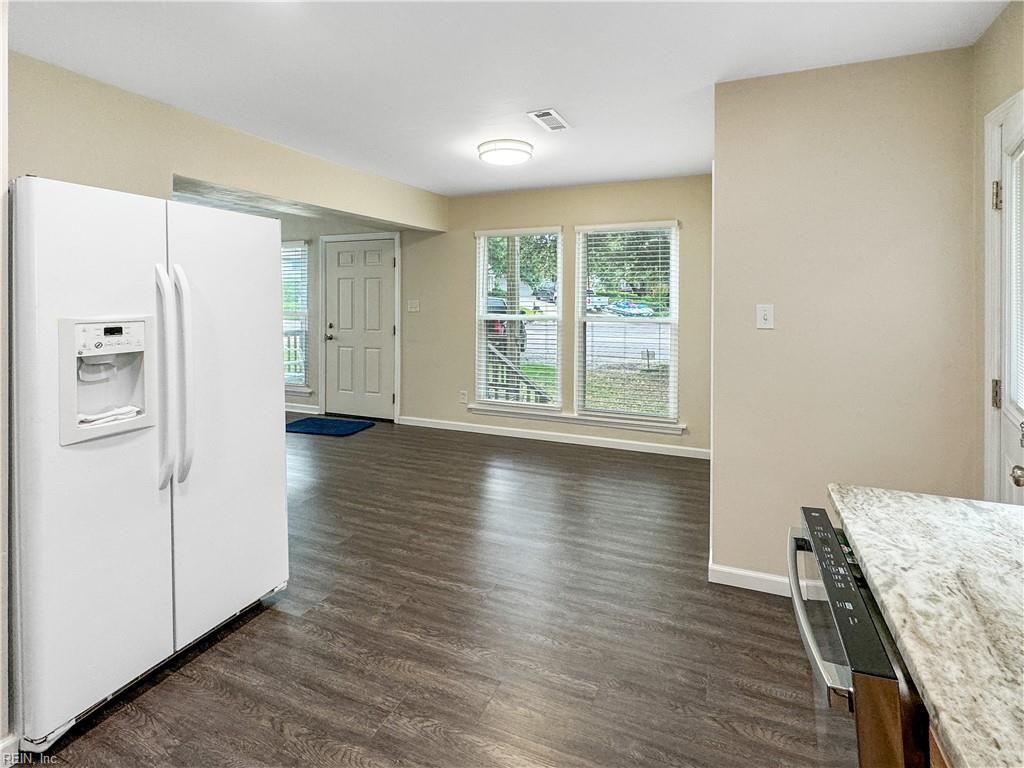 2261 Powhatan AVE