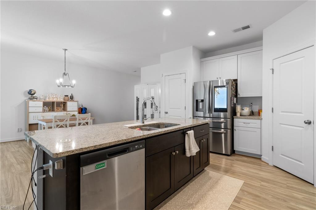 2556 Fieldsway DR