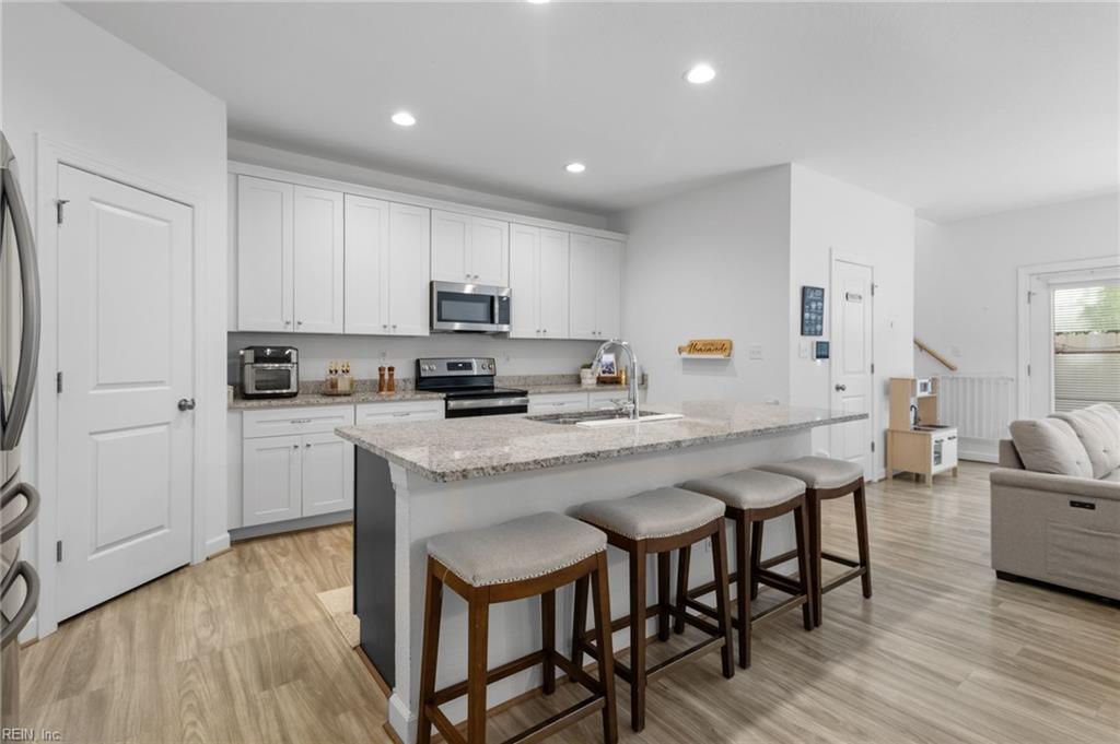 2556 Fieldsway DR