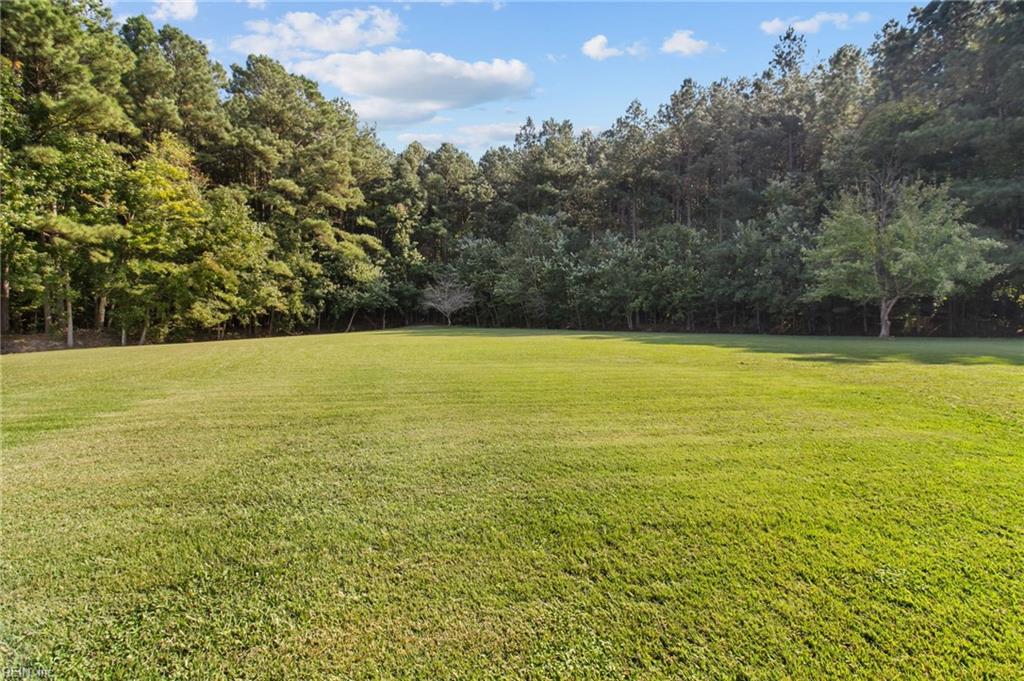 1112 Meadow DR