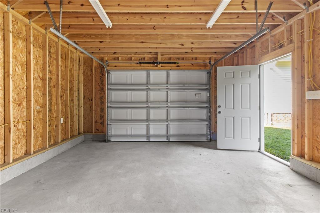 1112 Meadow DR