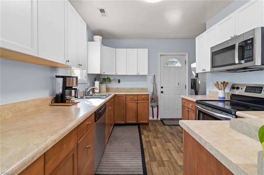 119 Woodview AVE