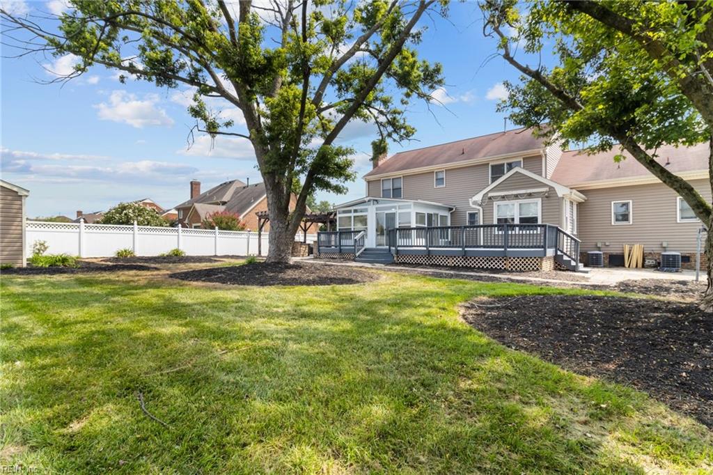 1501 Pine Grove LN