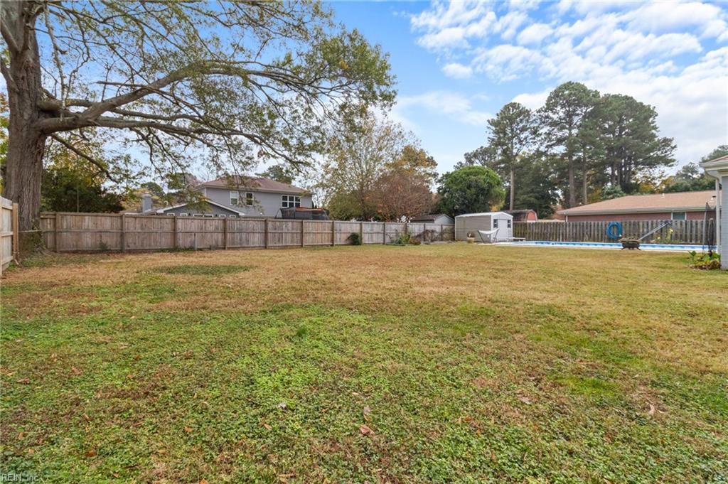 2365 N Wolfsnare DR