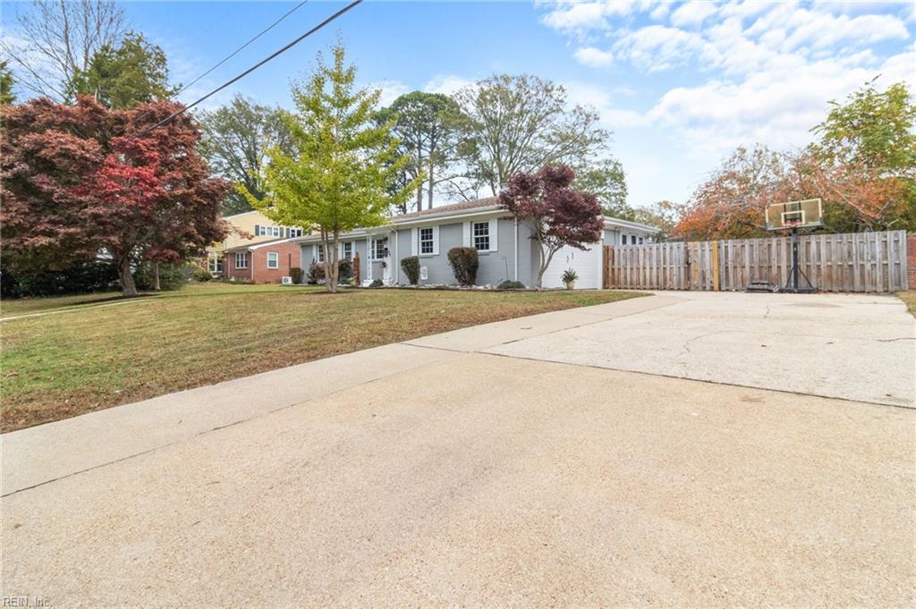 2365 N Wolfsnare DR