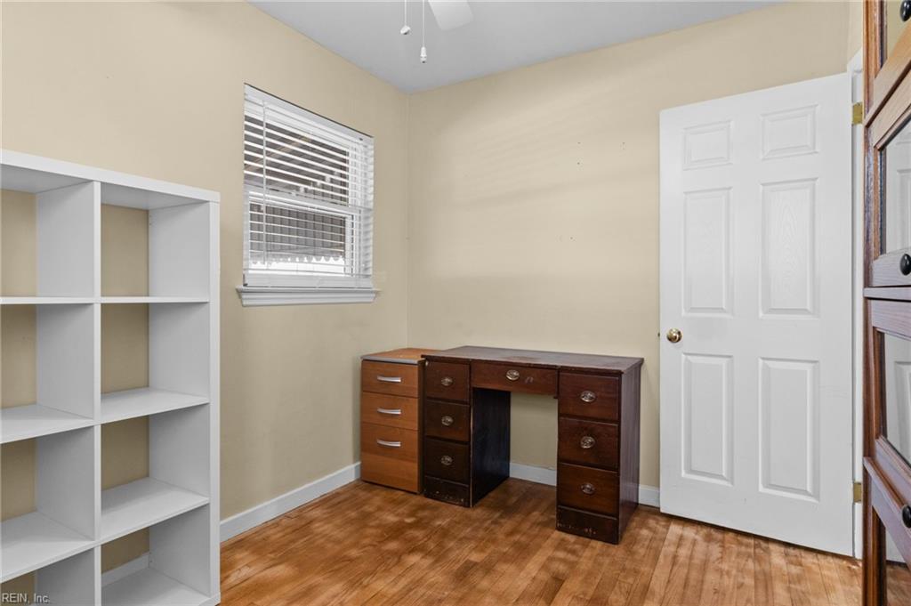 562 Garren AVE