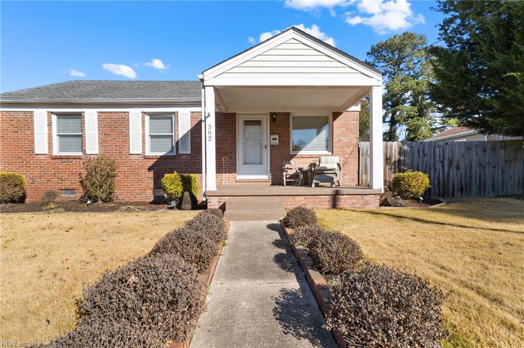 562 Garren AVE