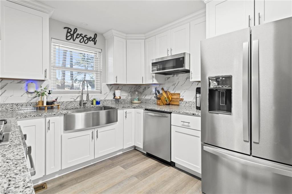 3212 Camellia DR