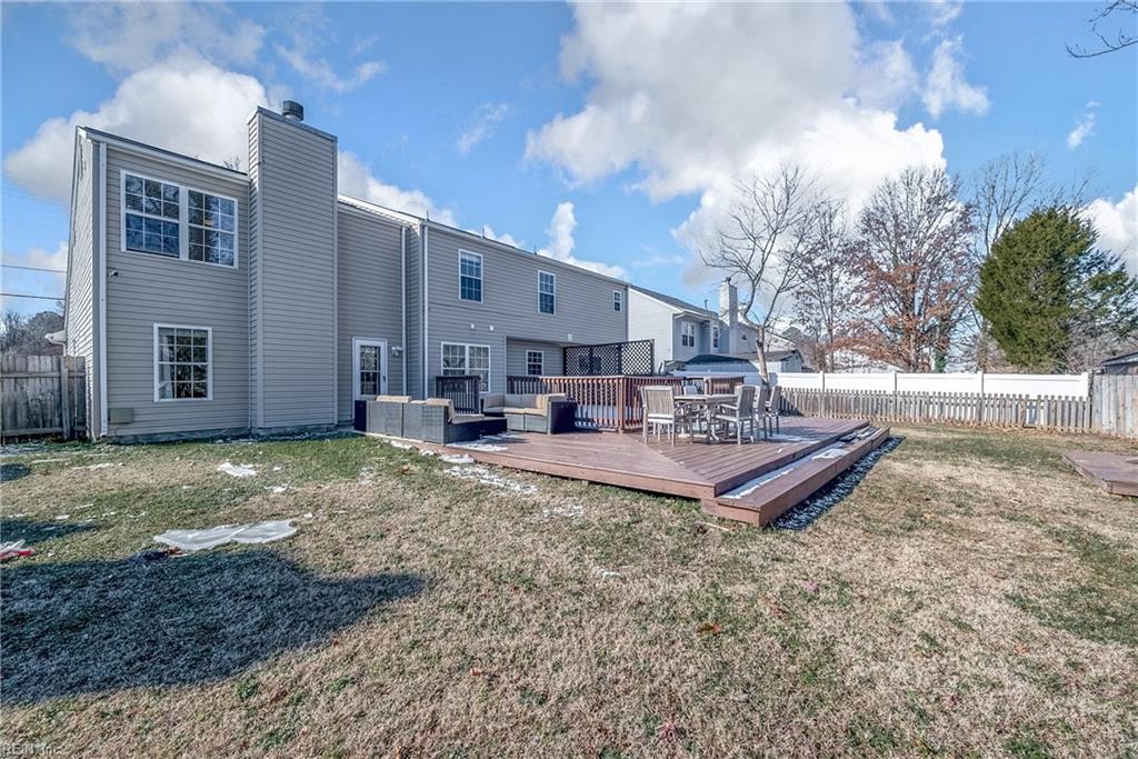 22 Lucas Creek RD