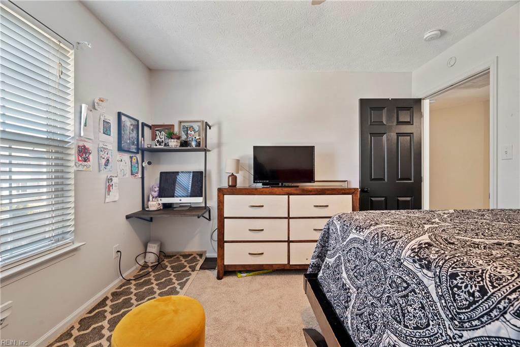 22 Lucas Creek RD