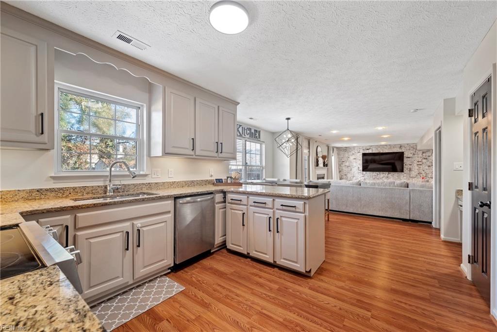 22 Lucas Creek RD