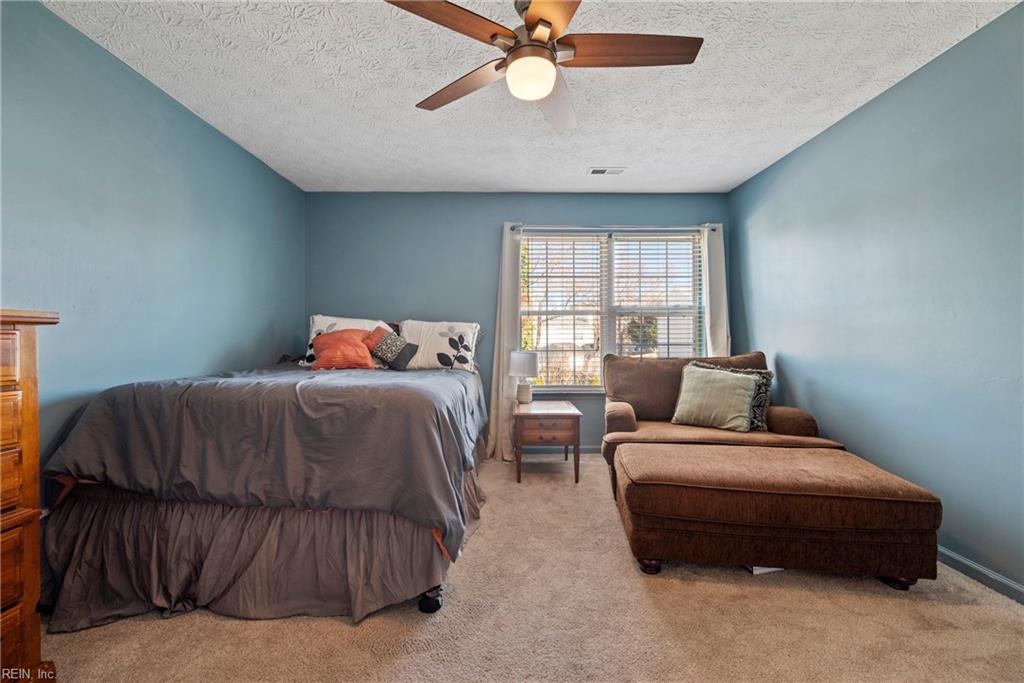 22 Lucas Creek RD