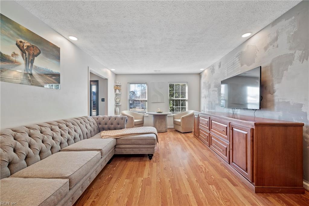 22 Lucas Creek RD
