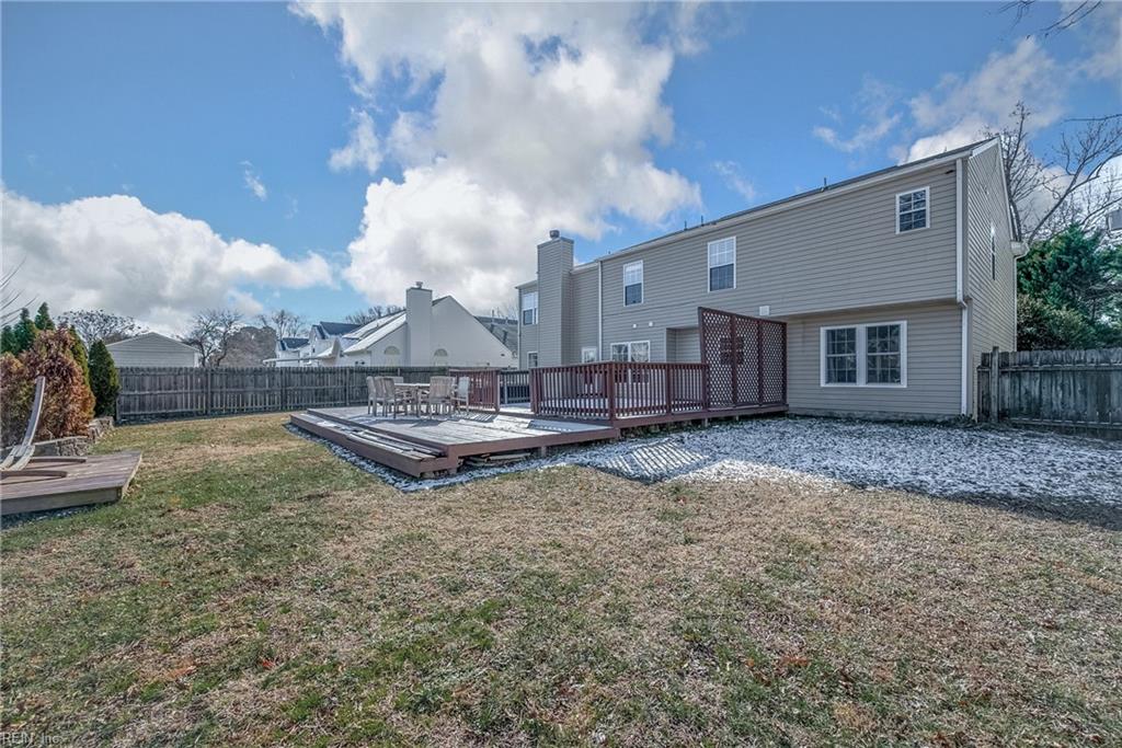 22 Lucas Creek RD