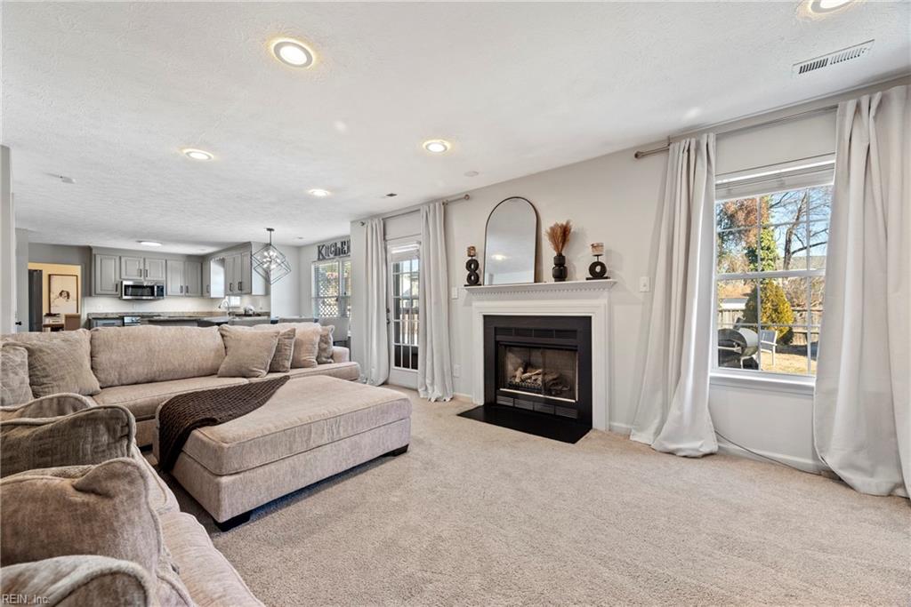 22 Lucas Creek RD