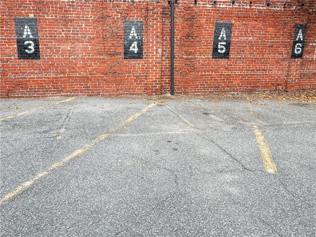 832 Brandon AVE A1