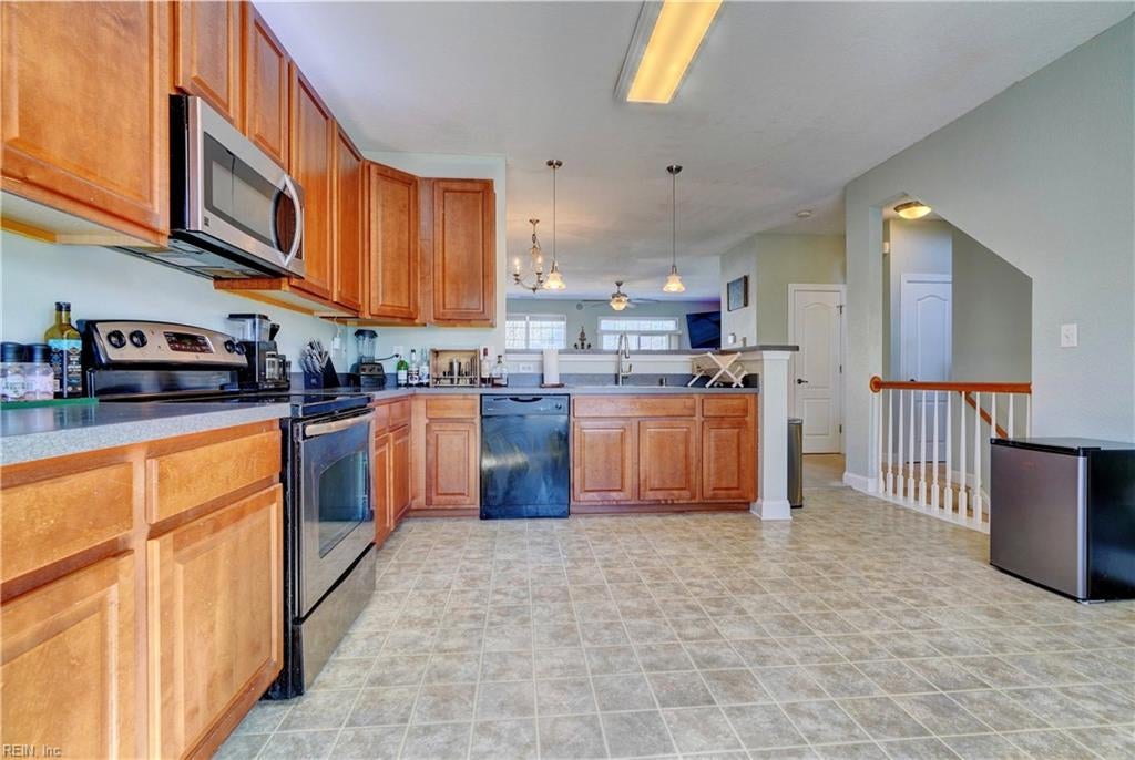 4488 Leamore Square RD