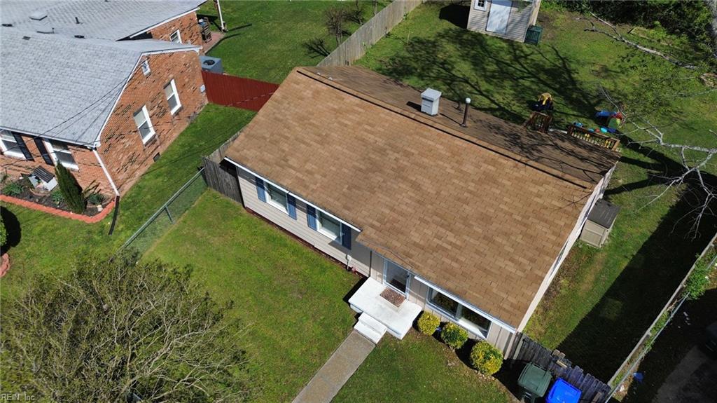 720 Nickoles LN
